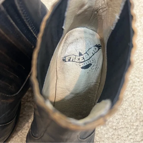 Freebird by Steve. Morgan Leather Ankle Boot - Picture 9 of 9